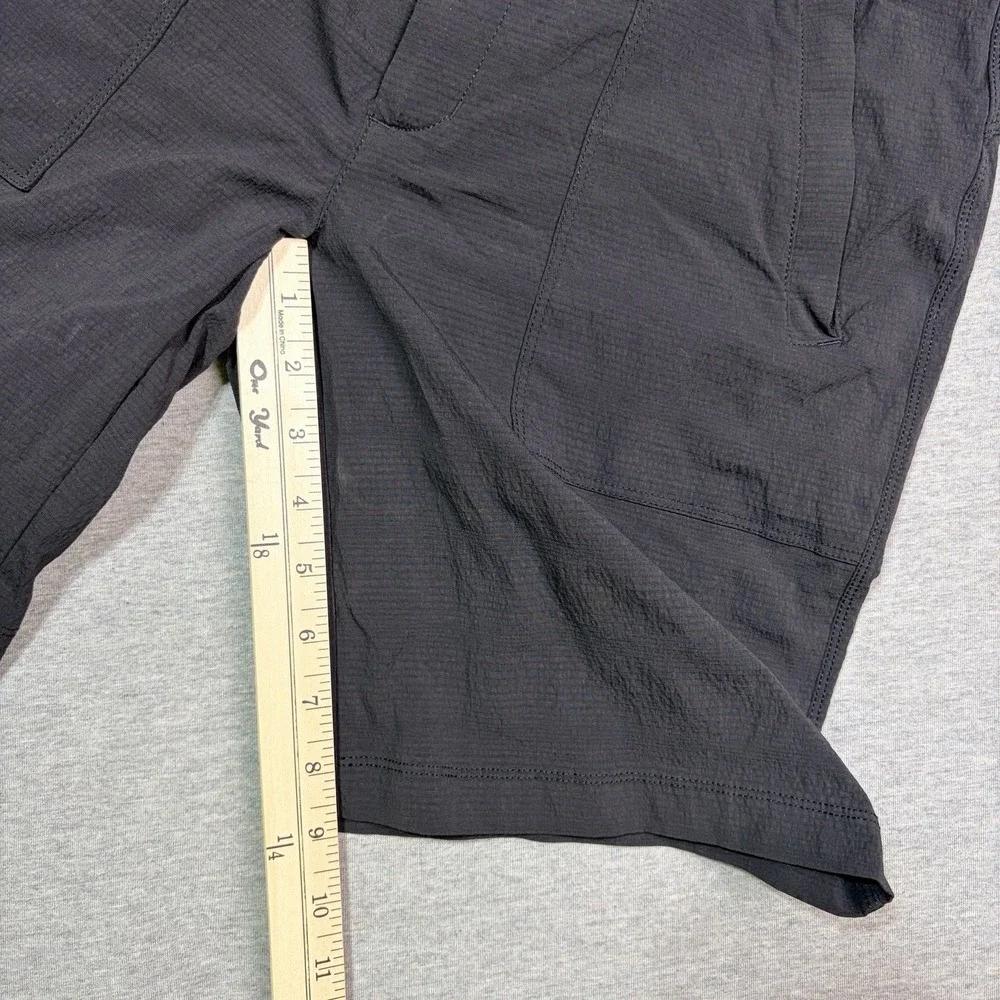 Athleta Size 4 Trekkie Bermuda 2.0‎ Shorts 9